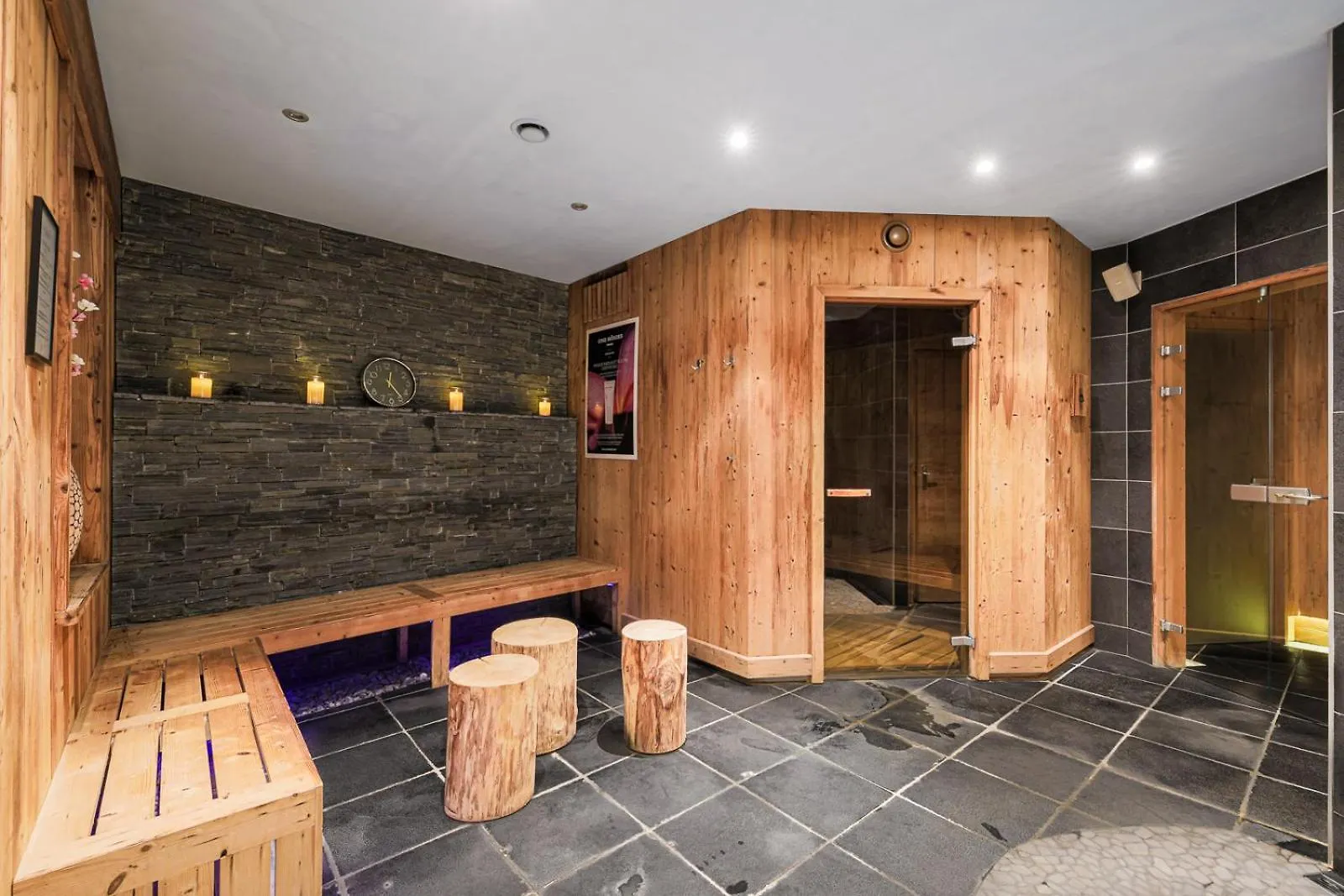 Hotel Et Spa Les Clarines Correncon-en-Vercors 3*,  France